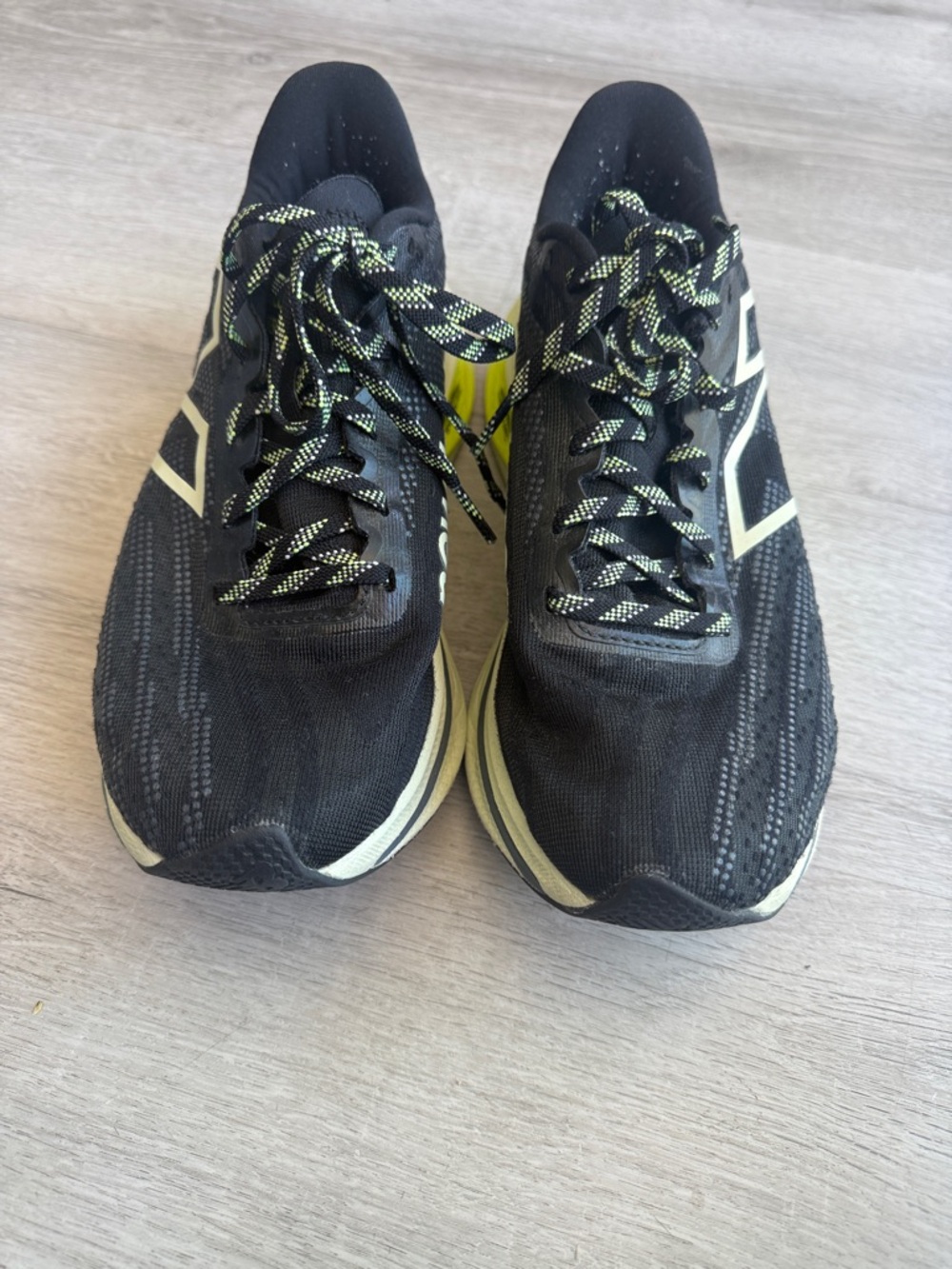 New Balance Black & Neon Yellow FuelCell SuperComp Running Sneakers - Picture 4 of 7